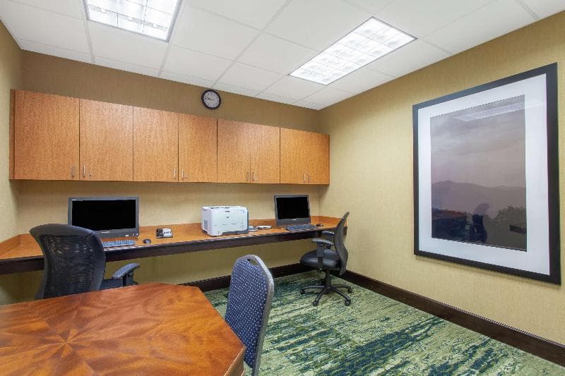 Hampton Inn & Suites Albany-Airport 4