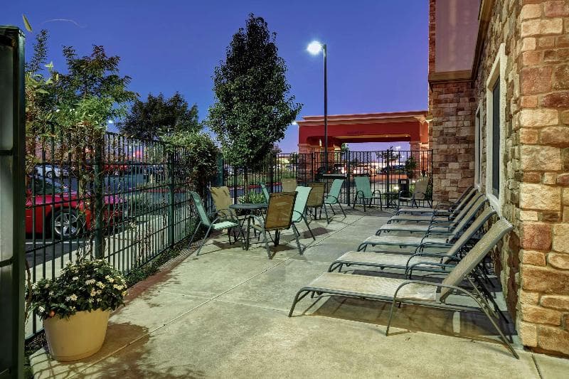 Hampton Inn & Suites Folsom 4