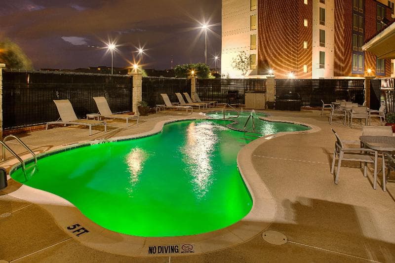 Hampton Inn & Suites Dallas/Lewisville-Vista Ridge Mall, TX 4