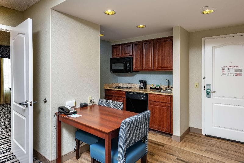 Homewood Suites by Hilton Portland photo 1