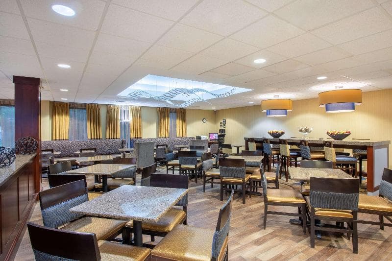 Hampton Inn Fishkill 5