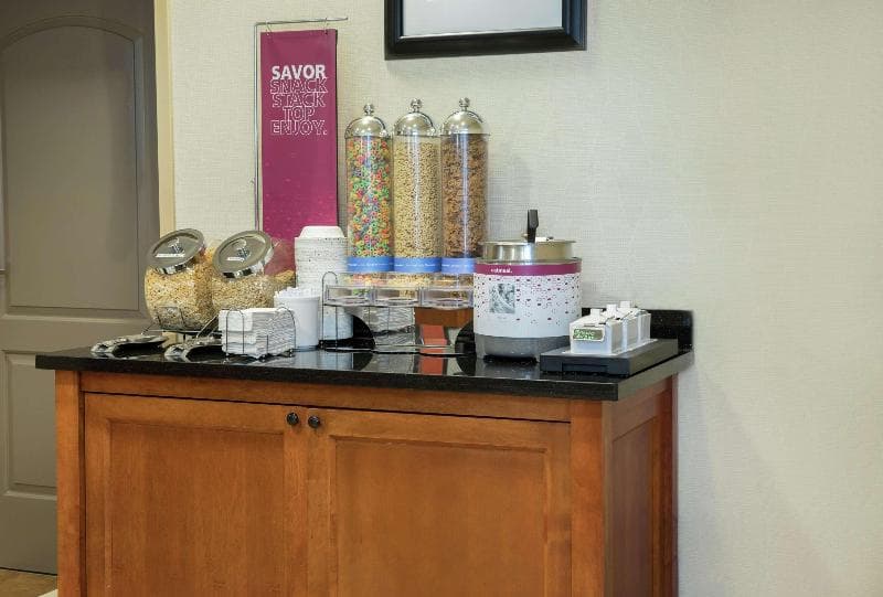 Hampton Inn & Suites Chicago Deer Park 3
