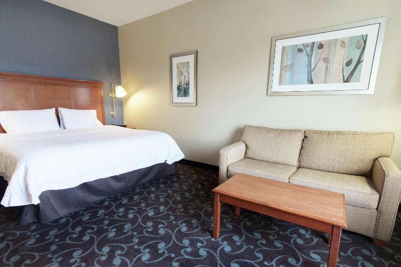 Hampton Inn & Suites Chicago Deer Park 4