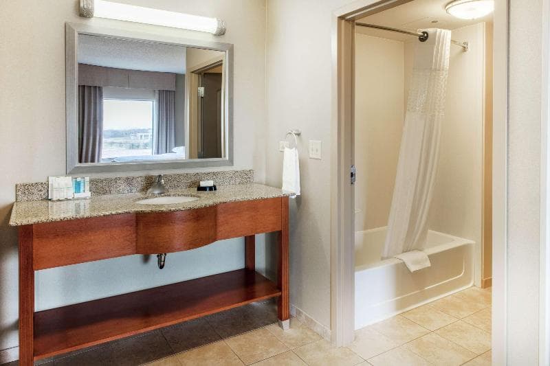 Hampton Inn & Suites Chicago Deer Park 5