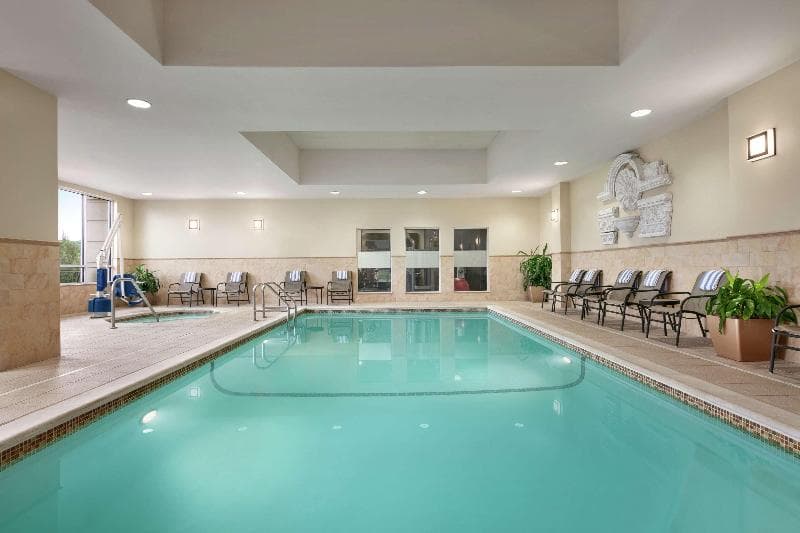 Hampton Inn & Suites Washington-Dulles International Airport 3
