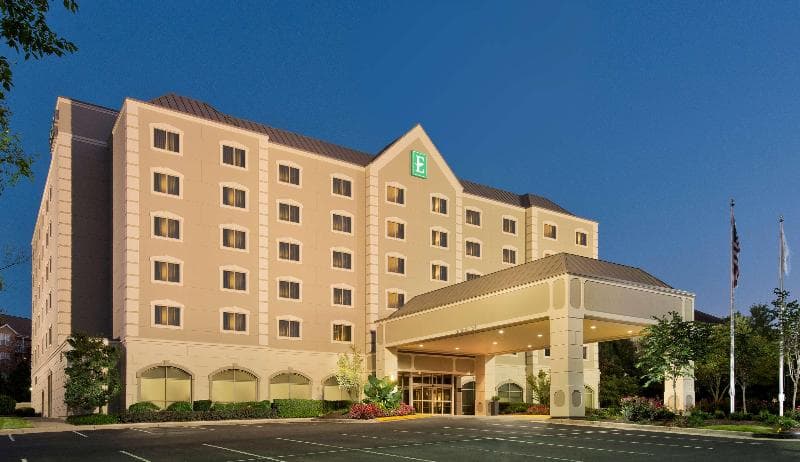 Embassy Suites by Hilton Dulles Airport 2