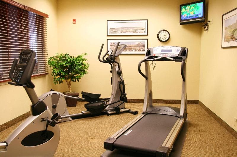 Hampton Inn & Suites Dobson 2