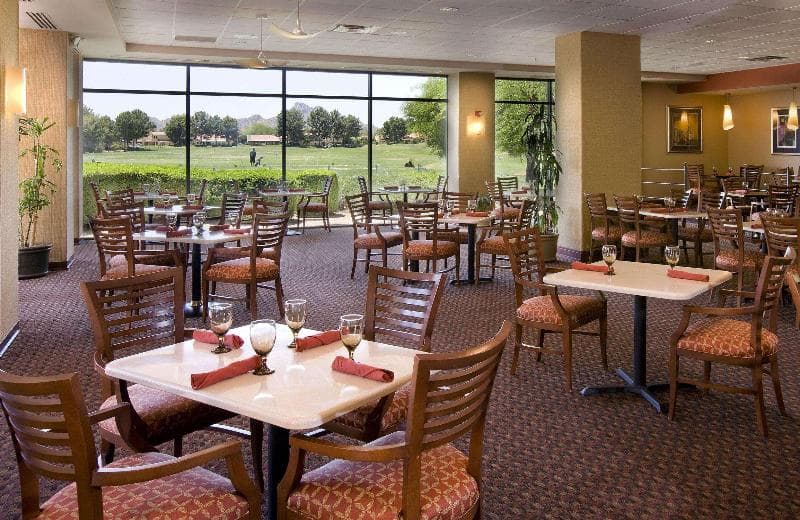 Embassy Suites by Hilton Phoenix Scottsdale 4