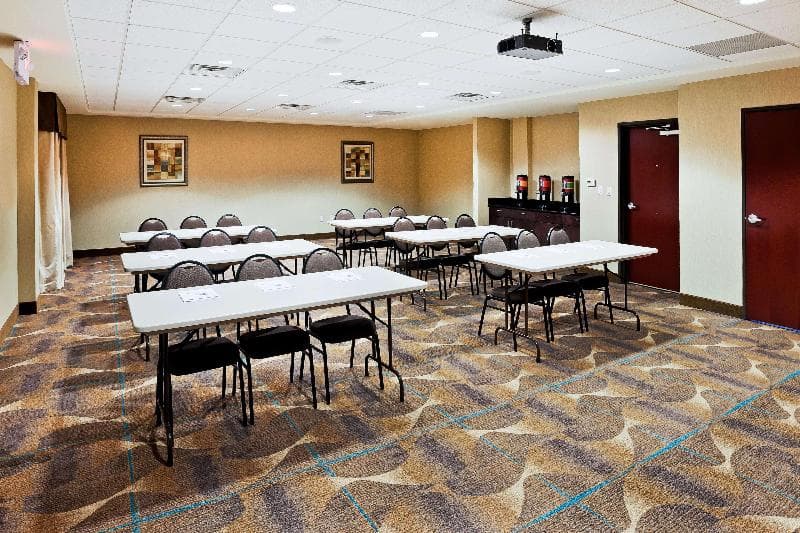Hampton Inn & Suites Liberal 4