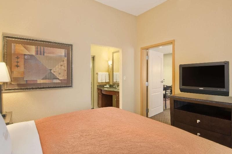 Homewood Suites by Hilton Tulsa-South 5