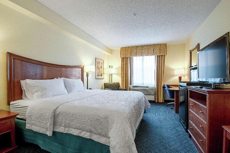 Hampton Inn Pine Grove 2