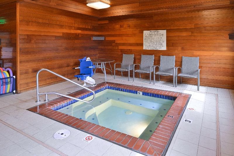 Hampton Inn Portland East 4