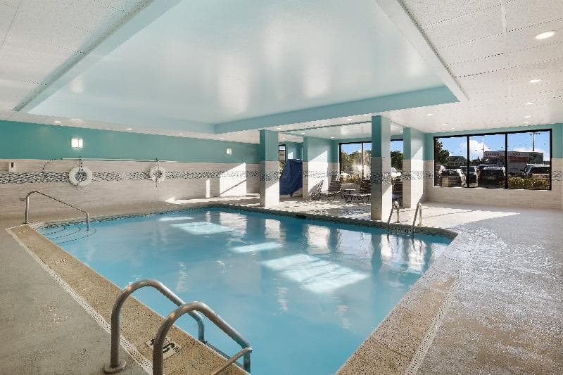 Hampton Inn McHenry 5