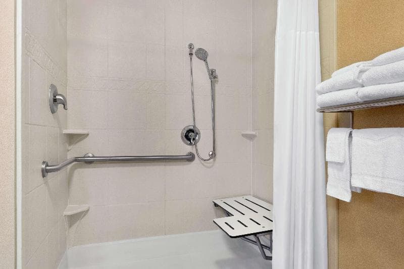 Hampton Inn & Suites West Sacramento 5
