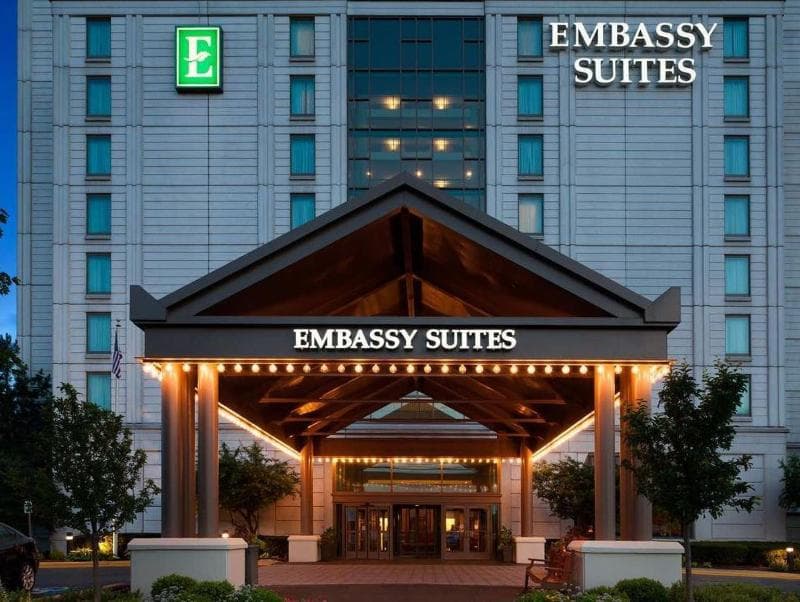 Embassy Suites by Hilton Chicago Lombard Oak Brook 3