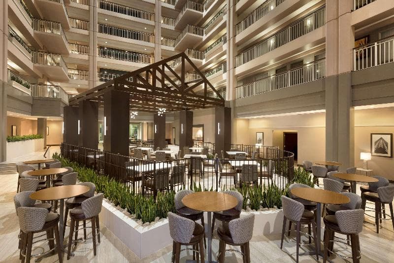Embassy Suites by Hilton Chicago Lombard Oak Brook 5