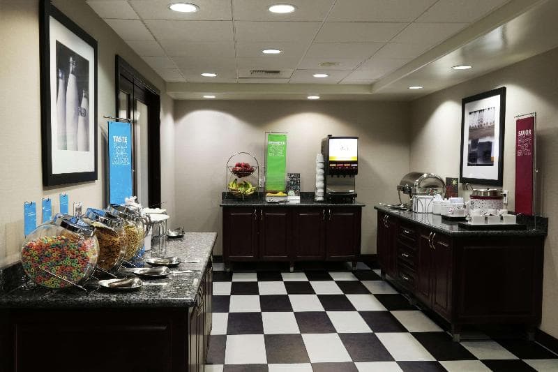 Hampton Inn & Suites Temecula 3