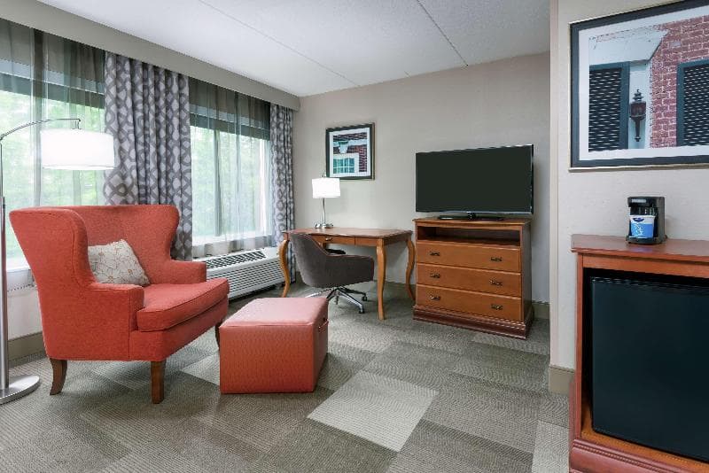 Hampton Inn Danbury 2