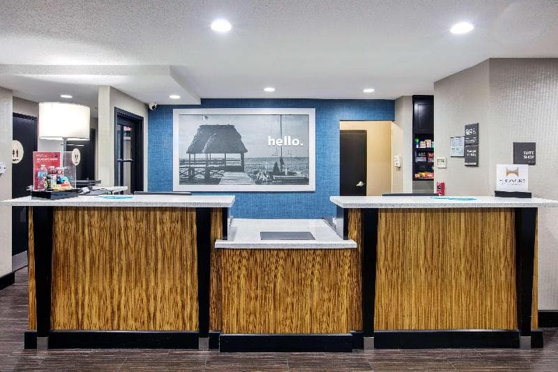 Hampton Inn & Suites Hermosa Beach 5
