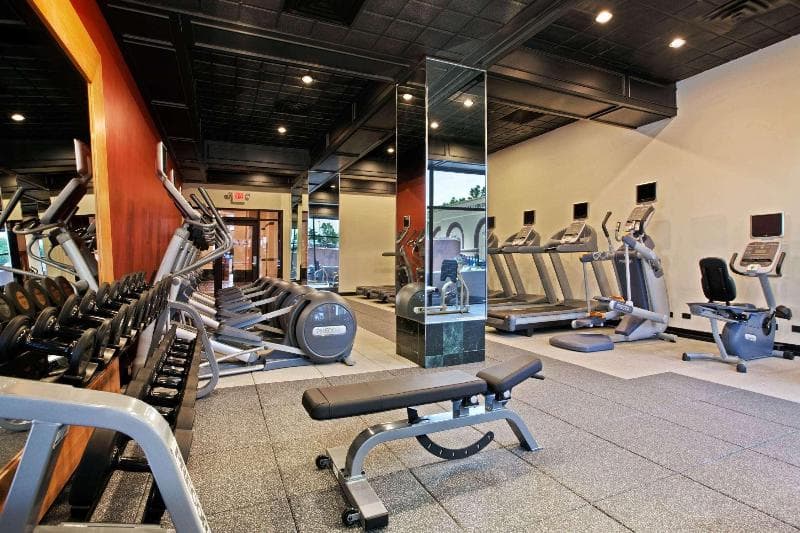 Hilton Chicago/Oak Brook Suites 3