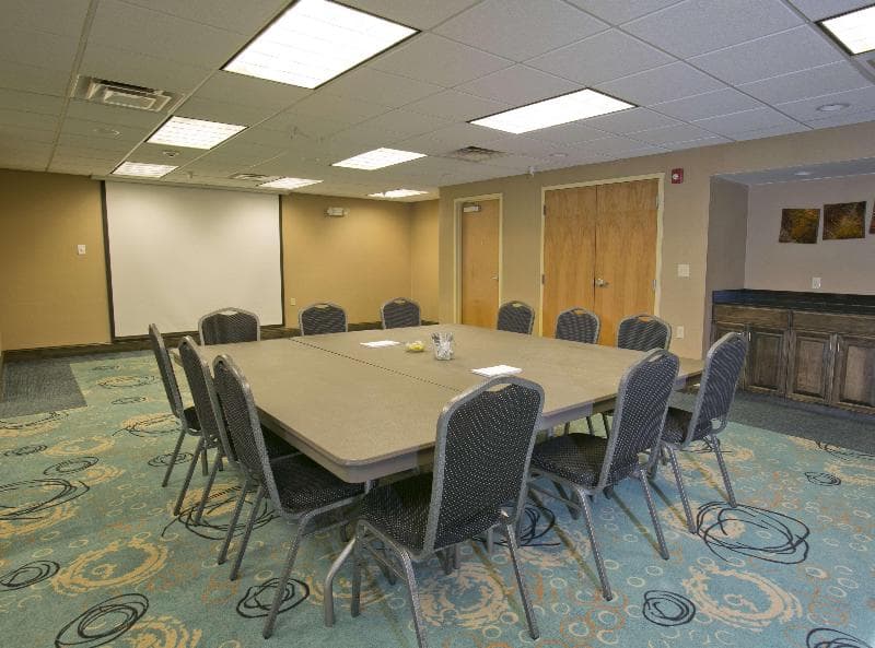Hampton Inn & Suites Wiggins 4
