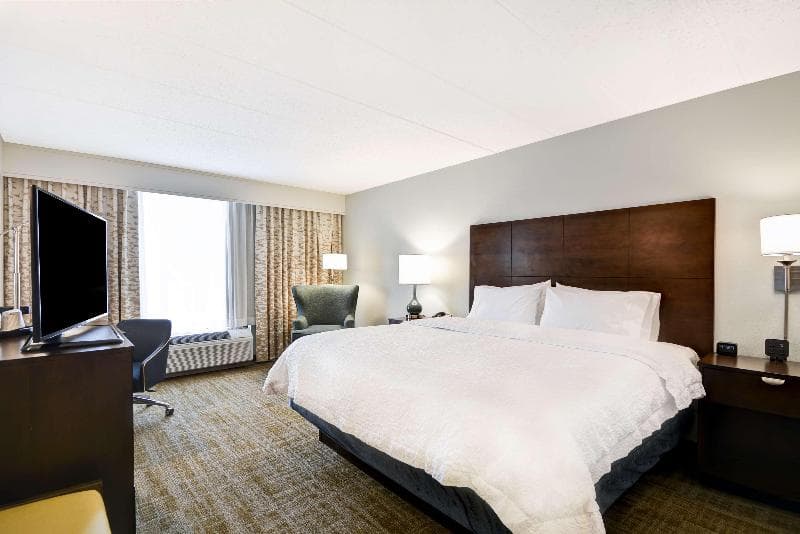 Hampton Inn Chicago/Naperville 4