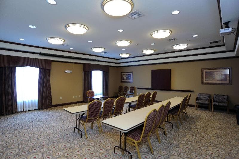 Hampton Inn Seguin 4