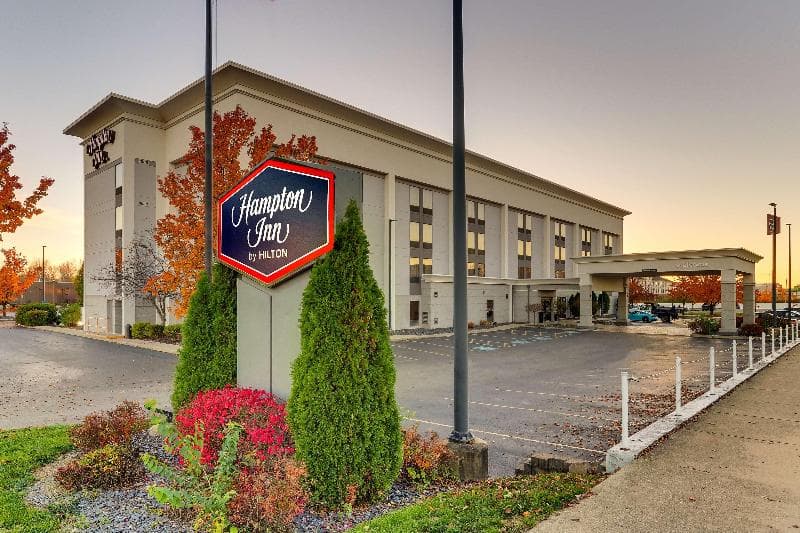Hampton Inn Springfield 4