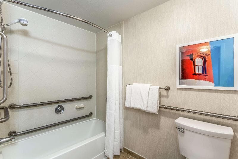 Hampton Inn Boston/Peabody 2