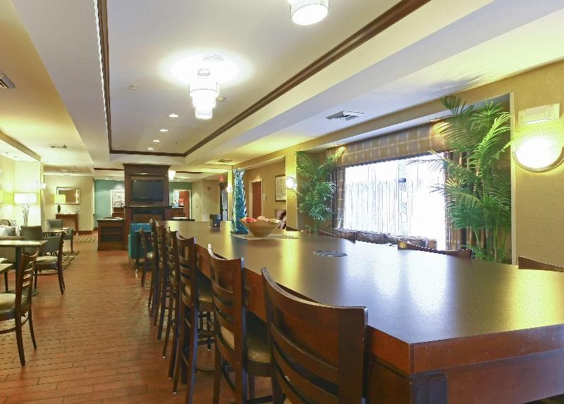 Hampton Inn North Brunswick/New Brunswick 5
