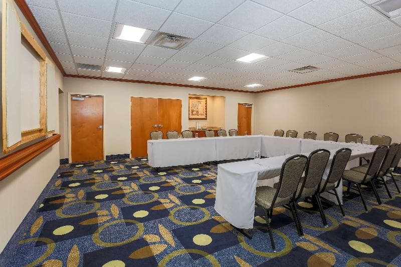 Hampton Inn Suites New Haven South West Haven 4