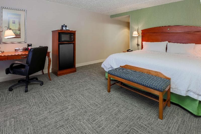Hampton Inn Suites New Haven South West Haven 2