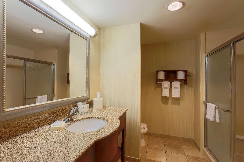 Hampton Inn Suites New Haven South West Haven 5