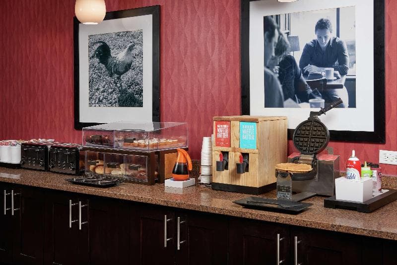 Hampton Inn Niagara Falls 3