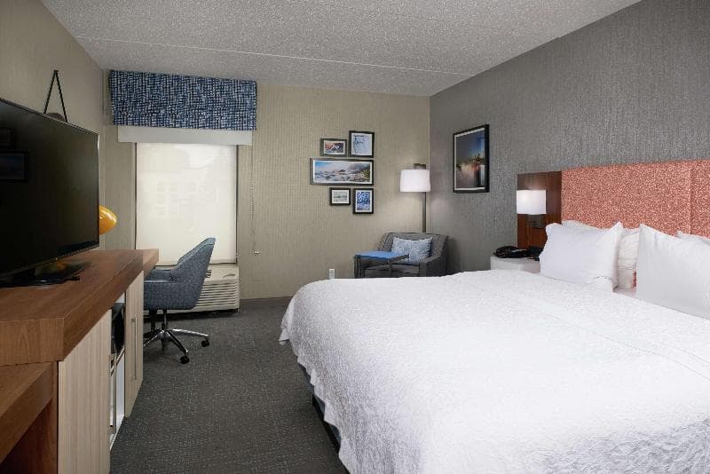 Hampton Inn Niagara Falls 4