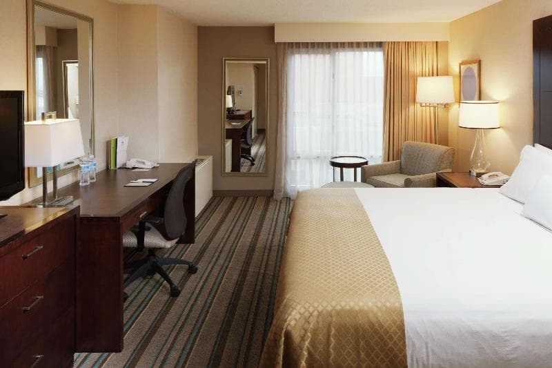 DoubleTree by Hilton Chicago North Shore Conference Center 4