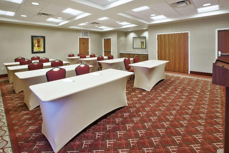 Hampton Inn & Suites Plattsburgh 4