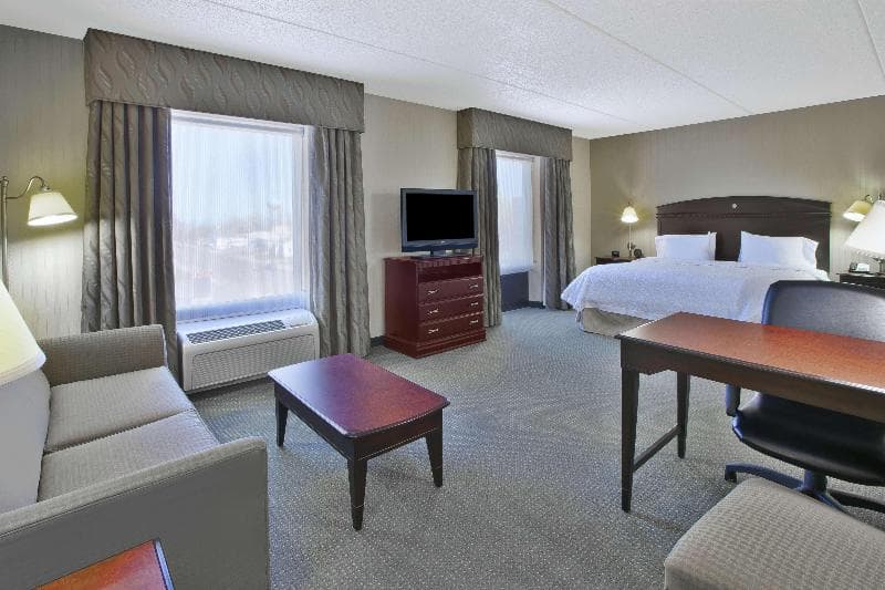 Hampton Inn & Suites Plattsburgh 2