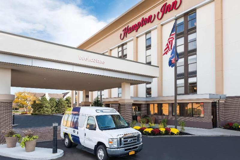 Hampton Inn Buffalo-Airport/Galleria Mall 2