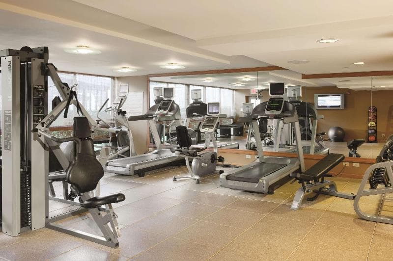 DoubleTree by Hilton Hotel Chicago - Arlington Heights 2
