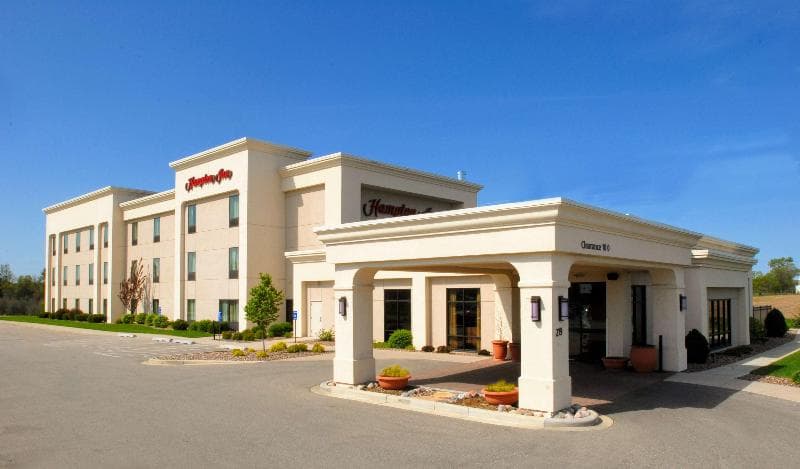 Hampton Inn Tomah 5