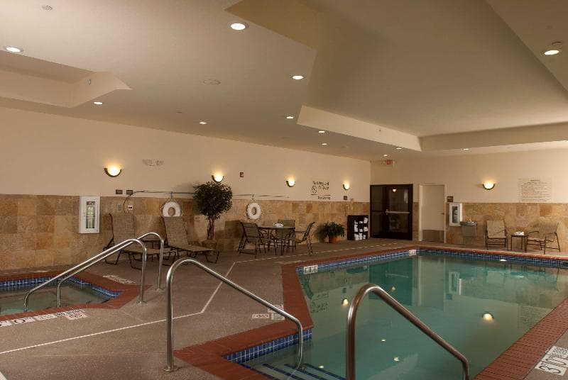 Hampton Inn Tomah 4