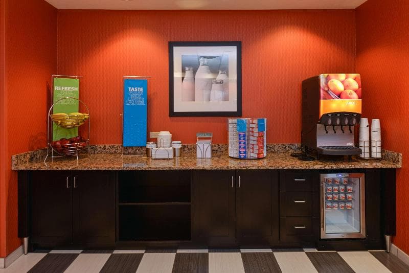 Hampton Inn & Suites Albuquerque-Coors Road 3