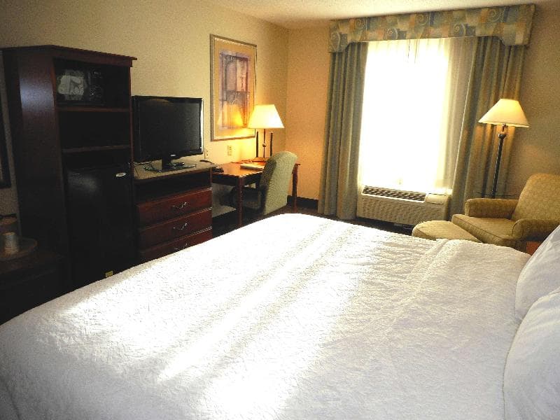 Hampton Inn Ithaca 4