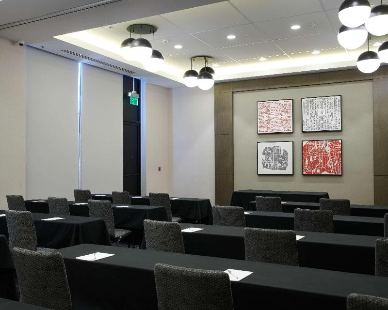 Hampton Inn & Suites Los Angeles/Sherman Oaks photo 1