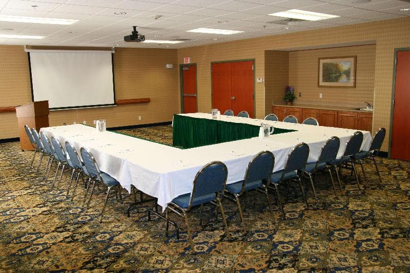 Hampton Inn & Suites Jamestown photo 1