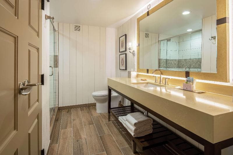 DoubleTree by Hilton Hotel Missoula - Edgewater 4