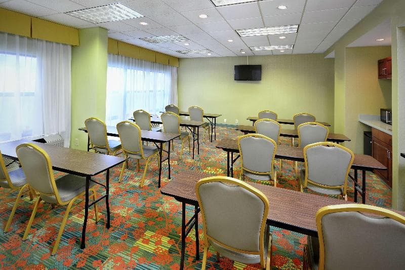 Hampton Inn Martinsville 4