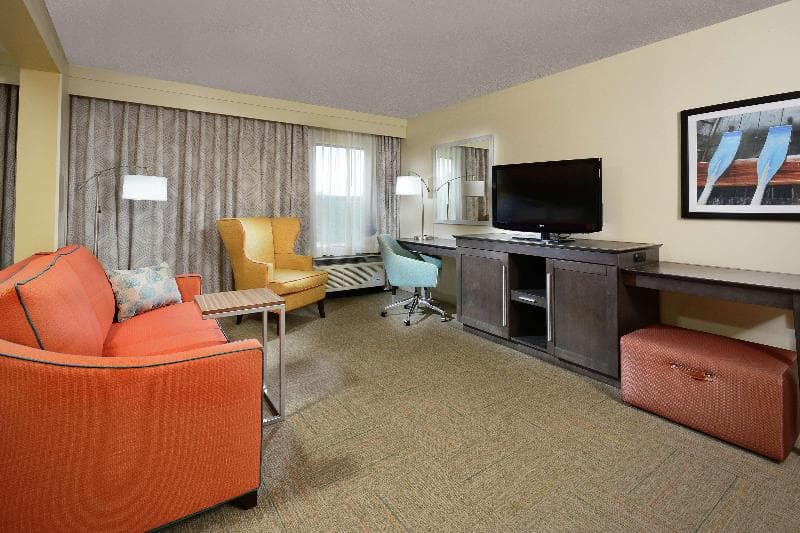 Hampton Inn Martinsville 2