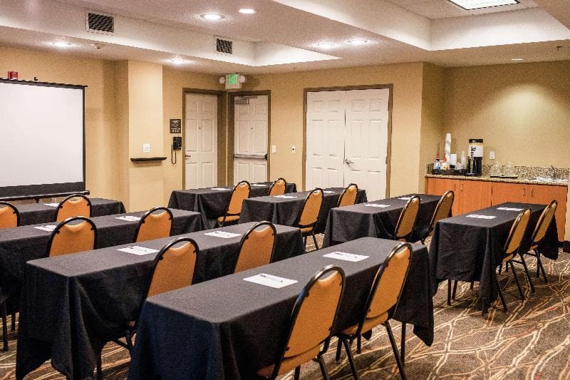 Hampton Inn & Suites Lathrop 5